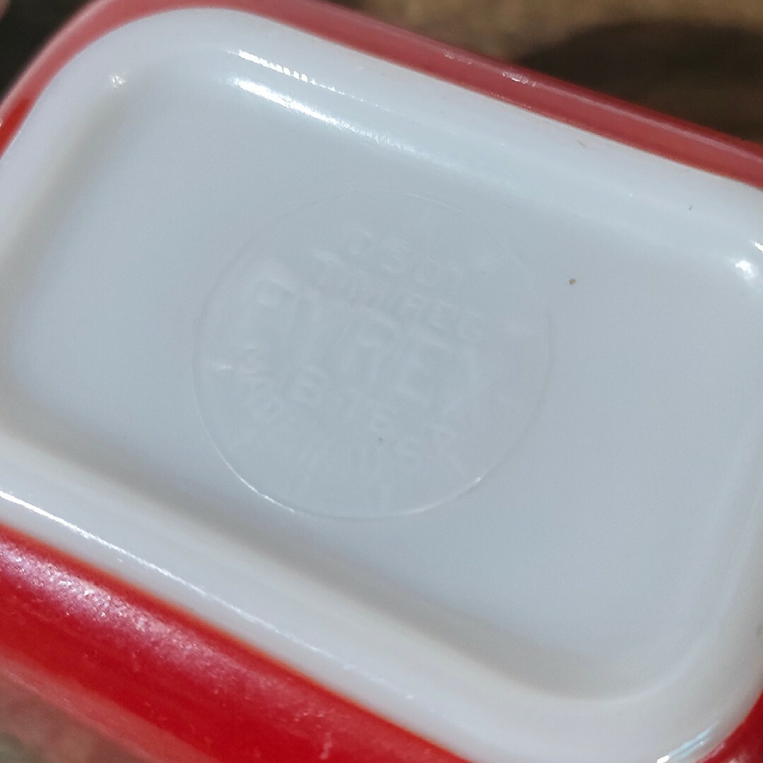 Pyrex(パイレックス)のコーンフラワー柄 ミニキャセロールパイレックス レフリジレーター セット インテリア/住まい/日用品のキッチン/食器(食器)の商品写真