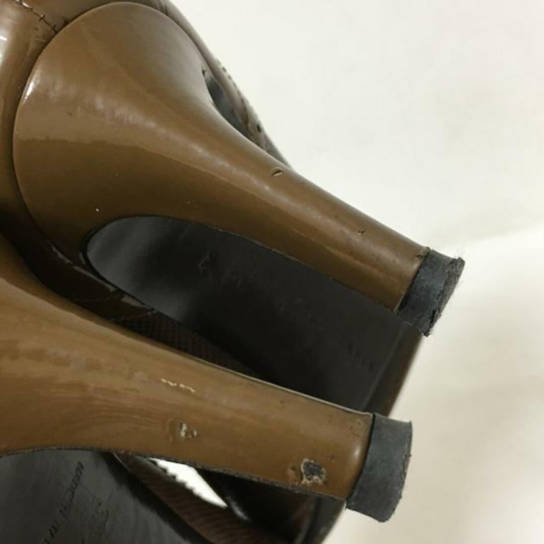 Bottega Veneta(ボッテガヴェネタ)のBOTTEGA VENETA(ボッテガヴェネタ) パンプス 34 1/2 レディース - ブラウン×ダークブラウン 型押し加工/アウトソール張替済 レザー×エナメル（レザー） レディースの靴/シューズ(ハイヒール/パンプス)の商品写真