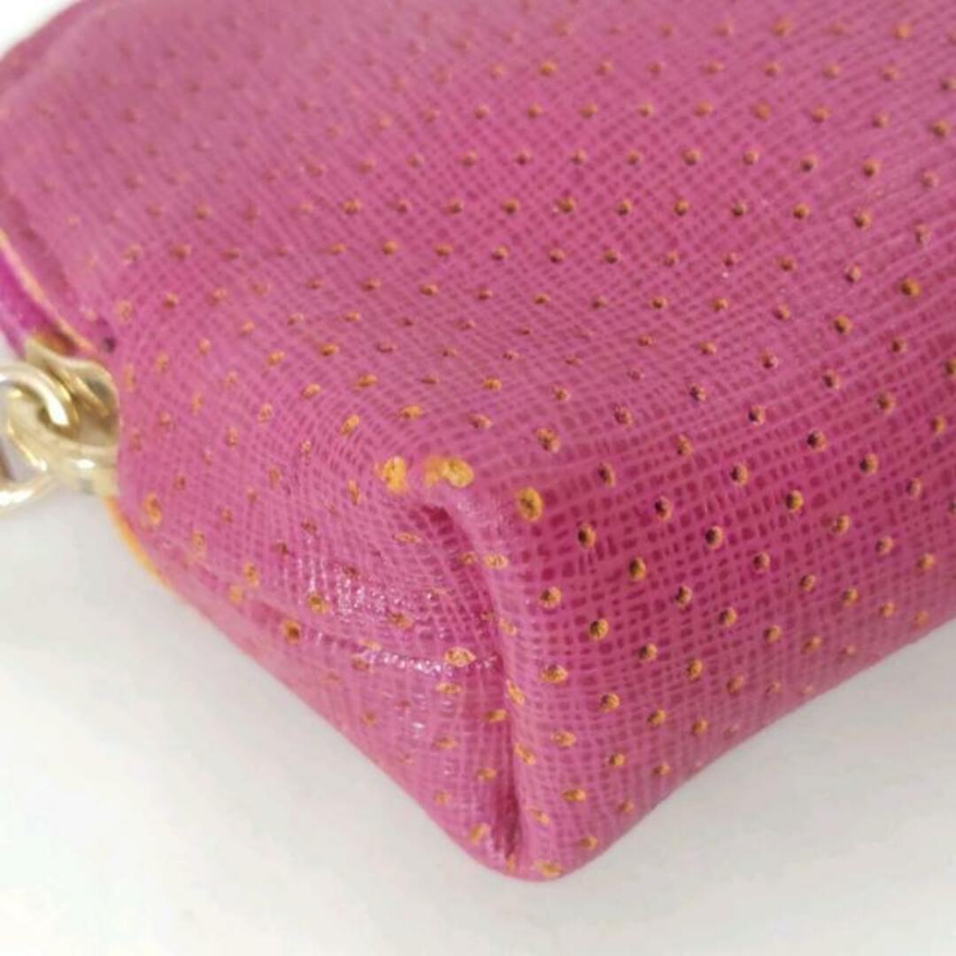 Furla(フルラ)のFURLA(フルラ) ポーチ - ピンク パンチング レザー レディースのファッション小物(ポーチ)の商品写真