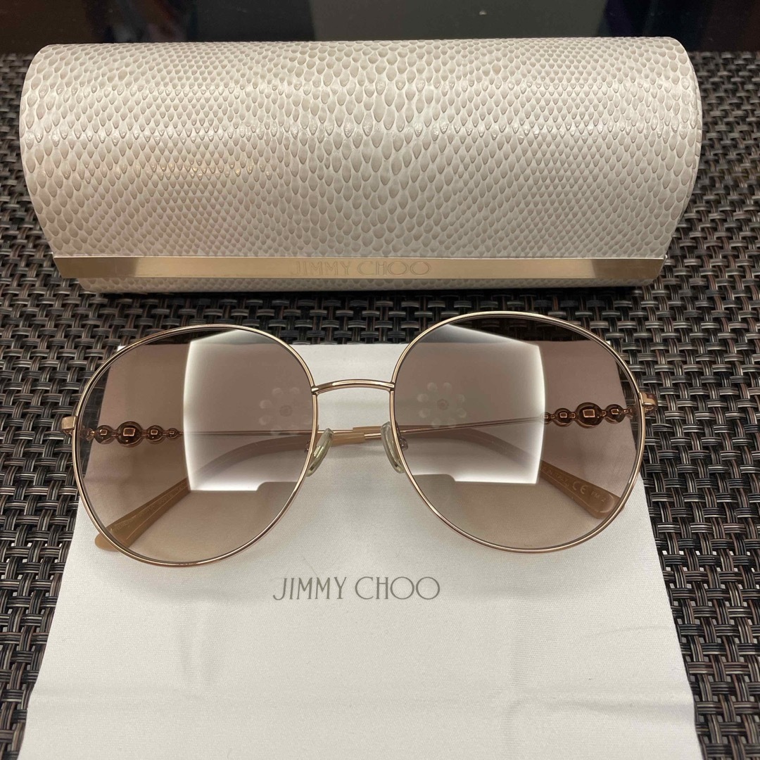 JIMMY CHOO(ジミーチュウ)のジミーチュウ　サングラス　新品 レディースのファッション小物(サングラス/メガネ)の商品写真