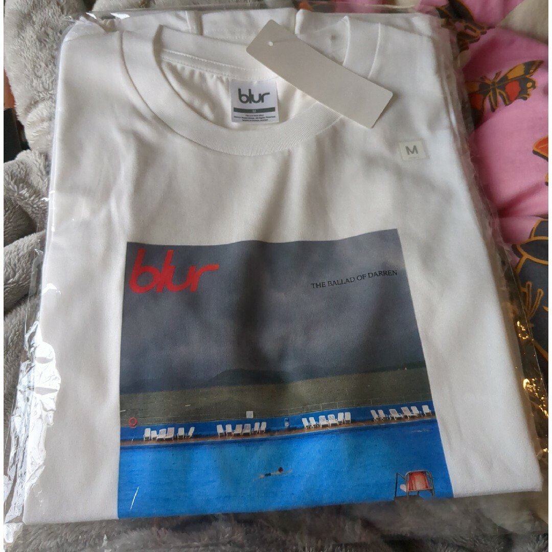 GU(ジーユー)の限定 GU UNDERCOVER コラボTシャツ A メンズのトップス(Tシャツ/カットソー(半袖/袖なし))の商品写真