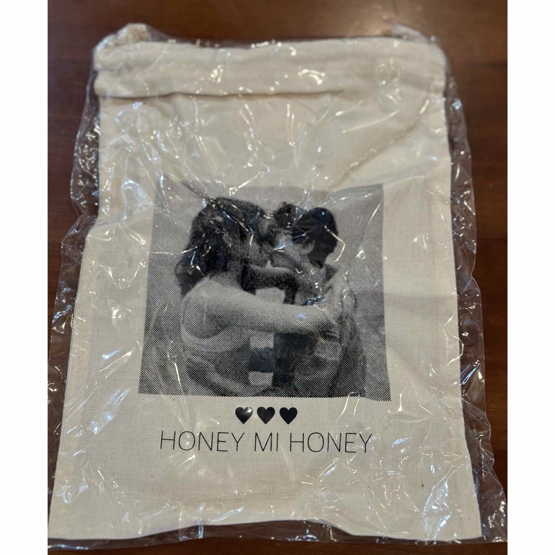 Honey mi Honey(ハニーミーハニー)のHONEYMIHONEY ノベルティポーチ レディースのファッション小物(ポーチ)の商品写真