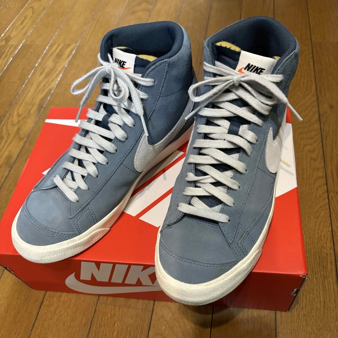 NIKE(ナイキ)の海外限定モデル NIKE BLAZER MID '77 SUEDE 27cm メンズの靴/シューズ(スニーカー)の商品写真