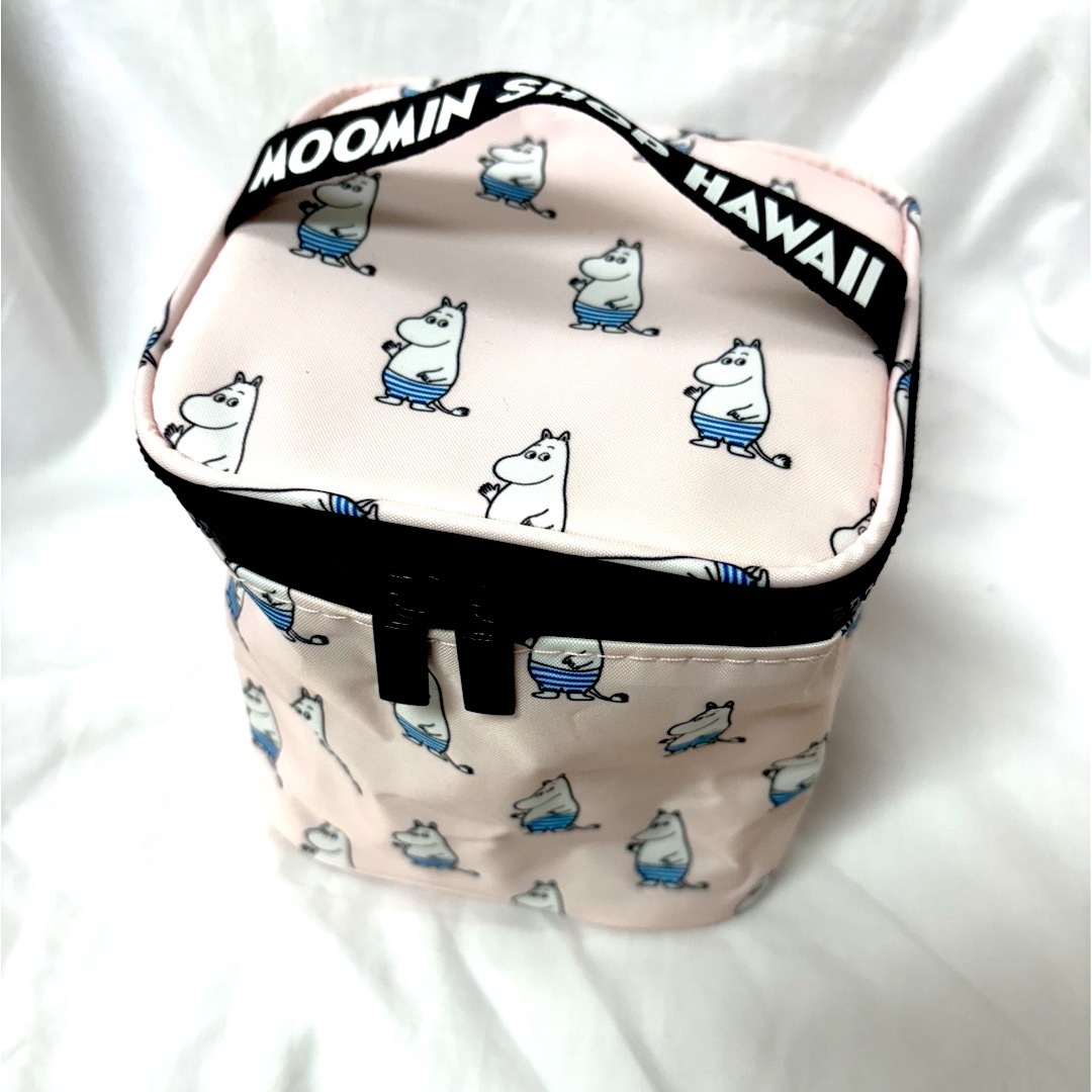 MOOMIN(ムーミン)のMOOMIN SHOP HAWAII ムーミン　化粧ポーチ　バニティ レディースのファッション小物(ポーチ)の商品写真