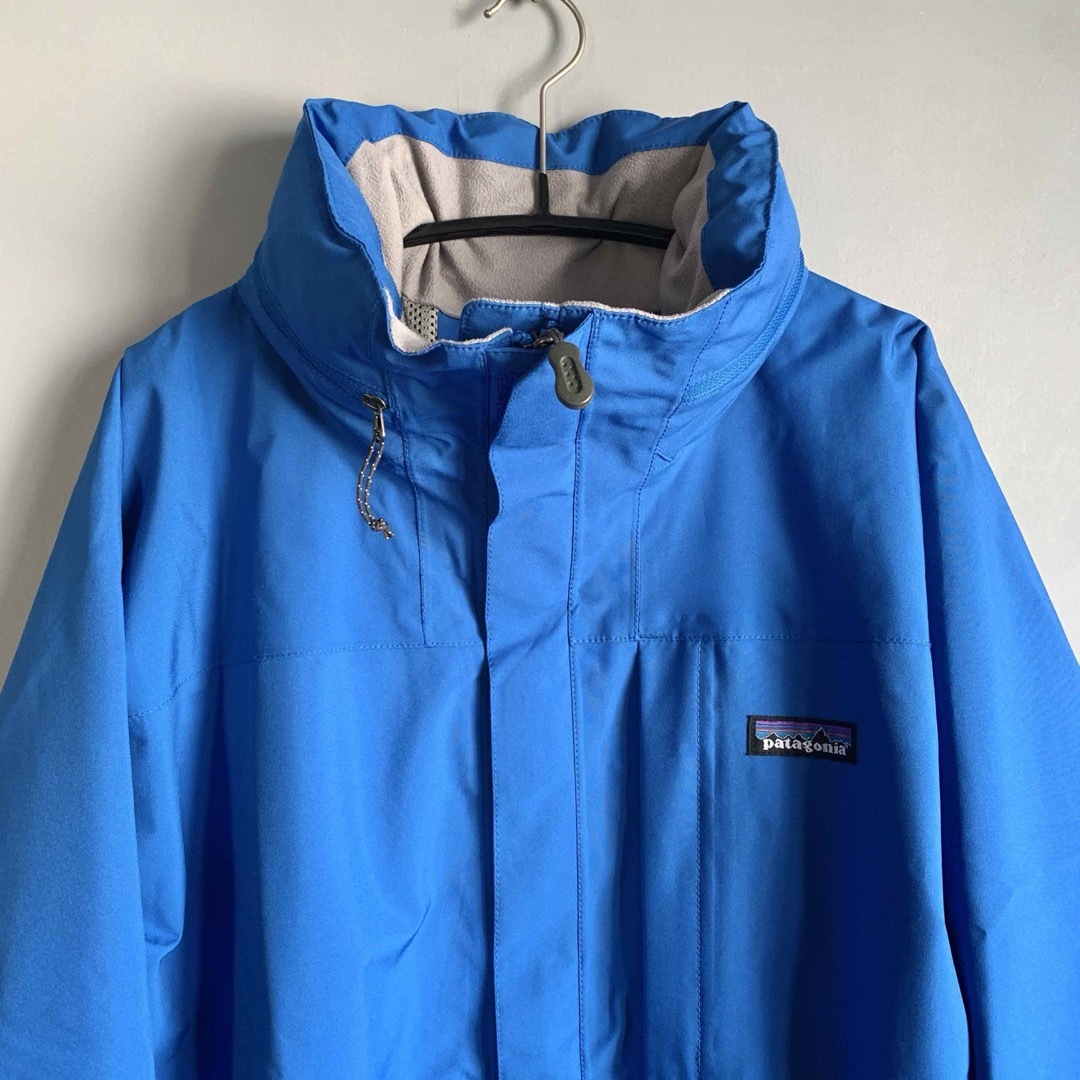 patagonia(パタゴニア)のPatagonia ストームライトジャケット バリブルー パタゴニア Mサイズ メンズのジャケット/アウター(マウンテンパーカー)の商品写真