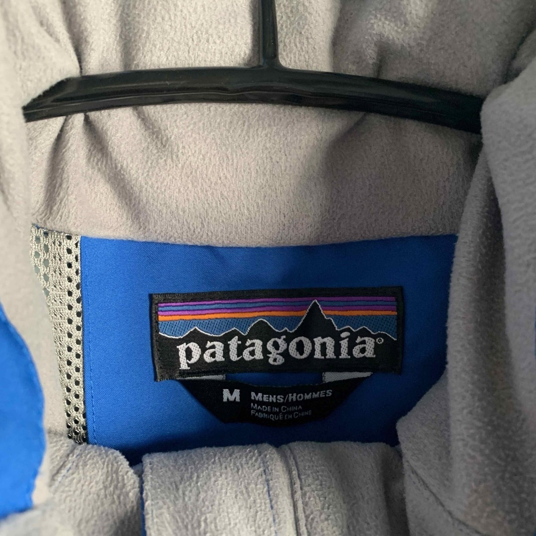 patagonia(パタゴニア)のPatagonia ストームライトジャケット バリブルー パタゴニア Mサイズ メンズのジャケット/アウター(マウンテンパーカー)の商品写真