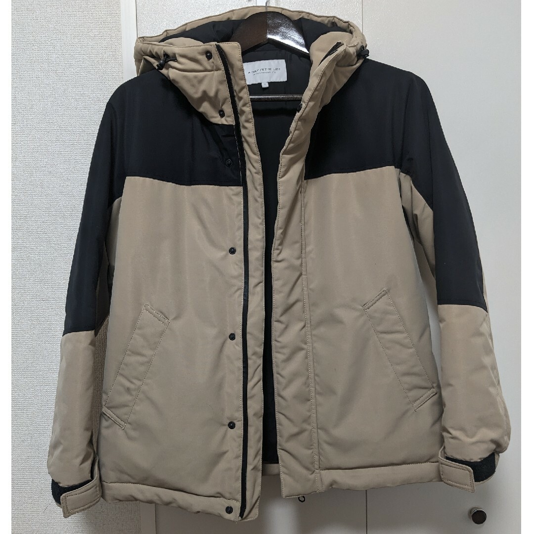 UNITED ARROWS(ユナイテッドアローズ)のUNITED ARROWS バイカラージャケット（ベージュ/ブラック） メンズのジャケット/アウター(ダウンジャケット)の商品写真