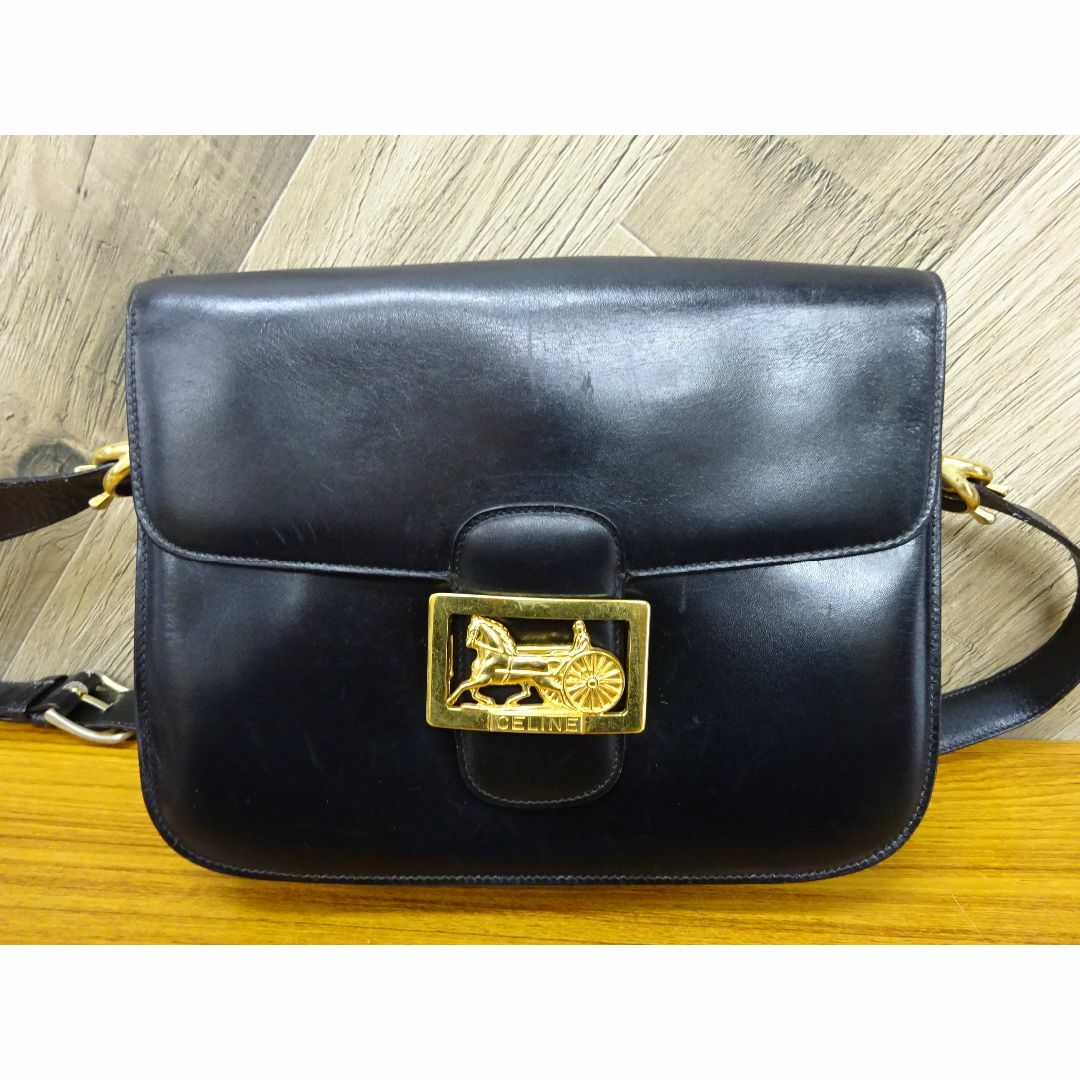 CELINE - K池055/ CELINE レザー 馬車金具 ショルダーバッグ ブラック