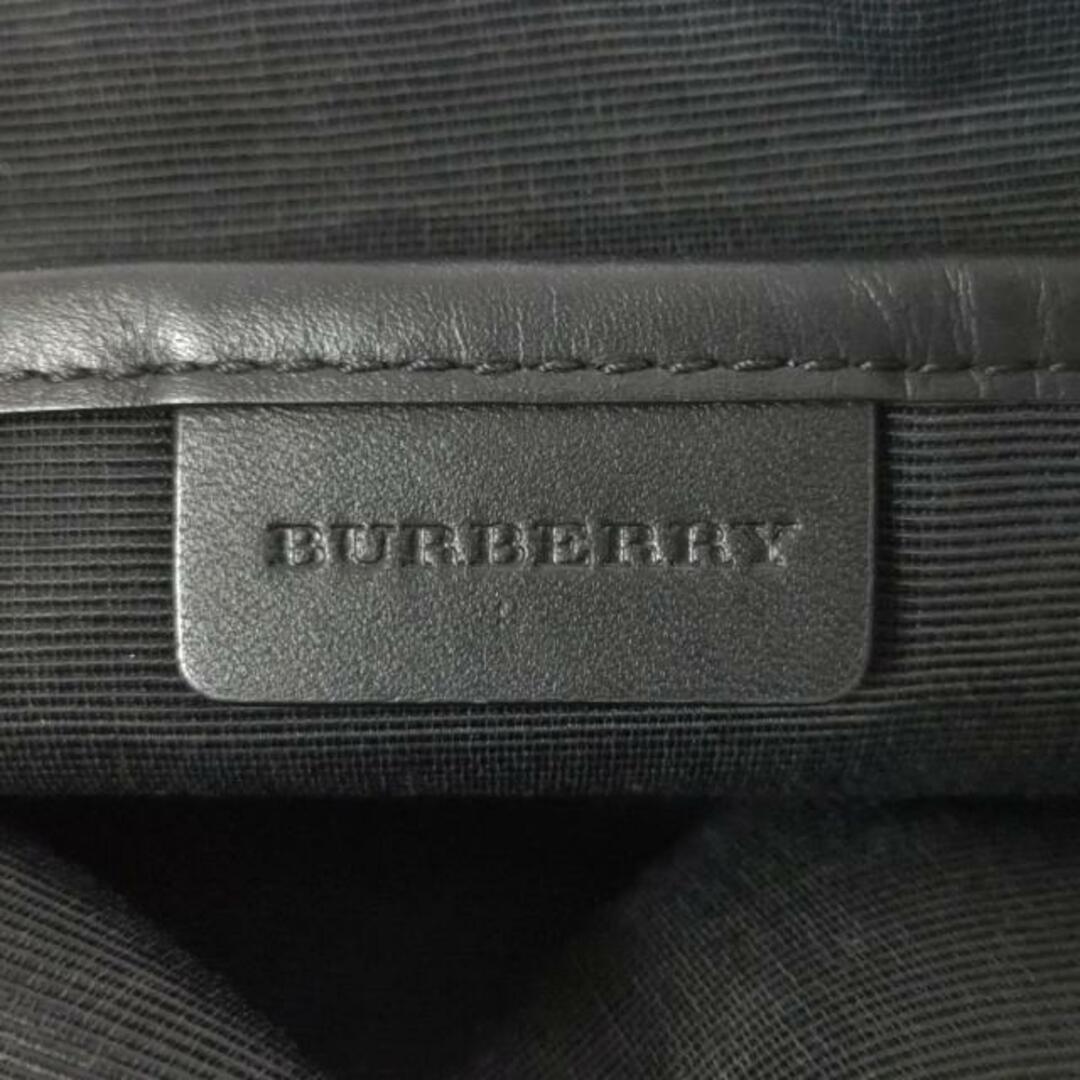 BURBERRY(バーバリー)のBurberry(バーバリー) ポーチ - 黒 ナイロン レディースのファッション小物(ポーチ)の商品写真