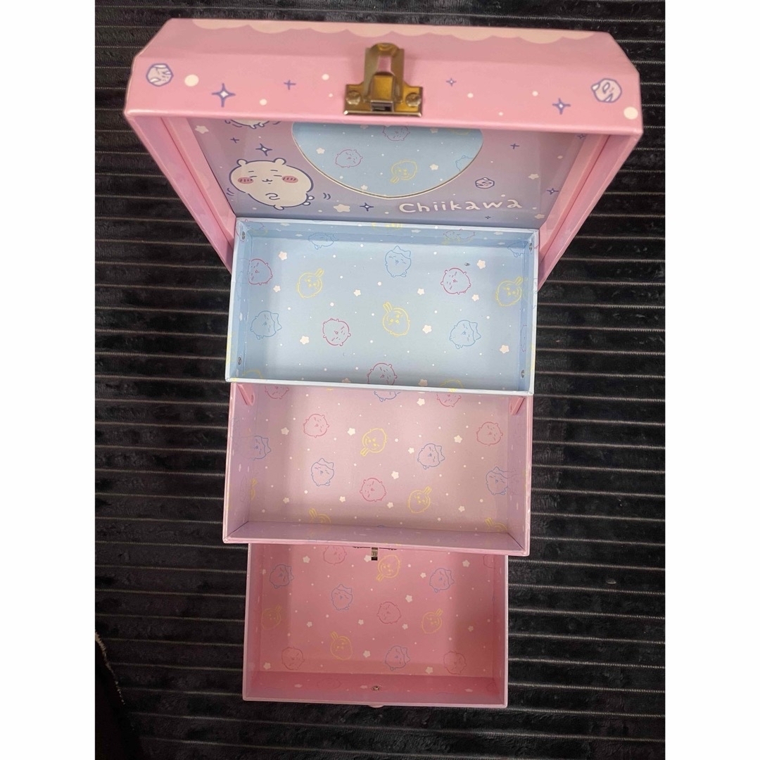 ちいかわ(チイカワ)のちいかわBOX エンタメ/ホビーのおもちゃ/ぬいぐるみ(キャラクターグッズ)の商品写真