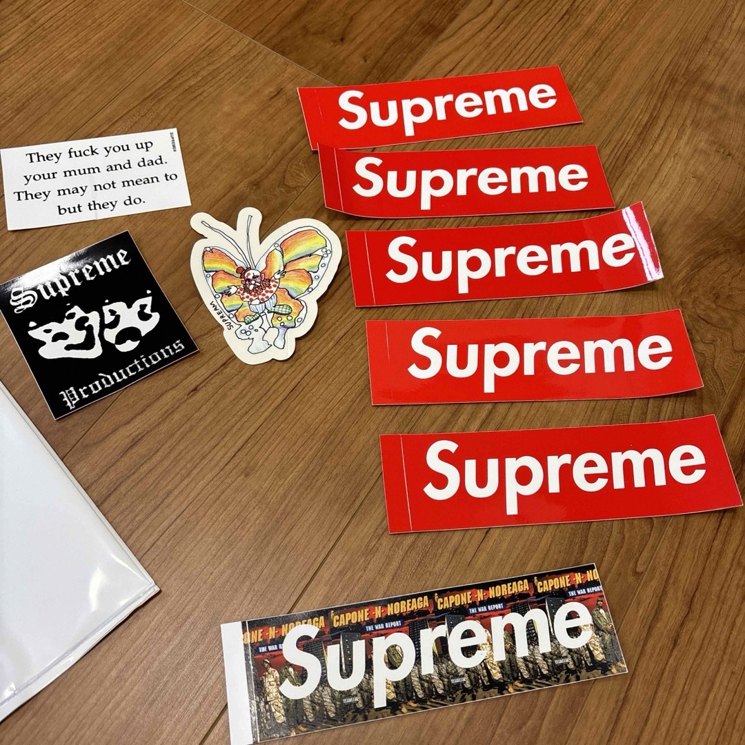 Supreme(シュプリーム)のSupreme ステッカー　ショッパー　まとめ売り メンズのファッション小物(その他)の商品写真