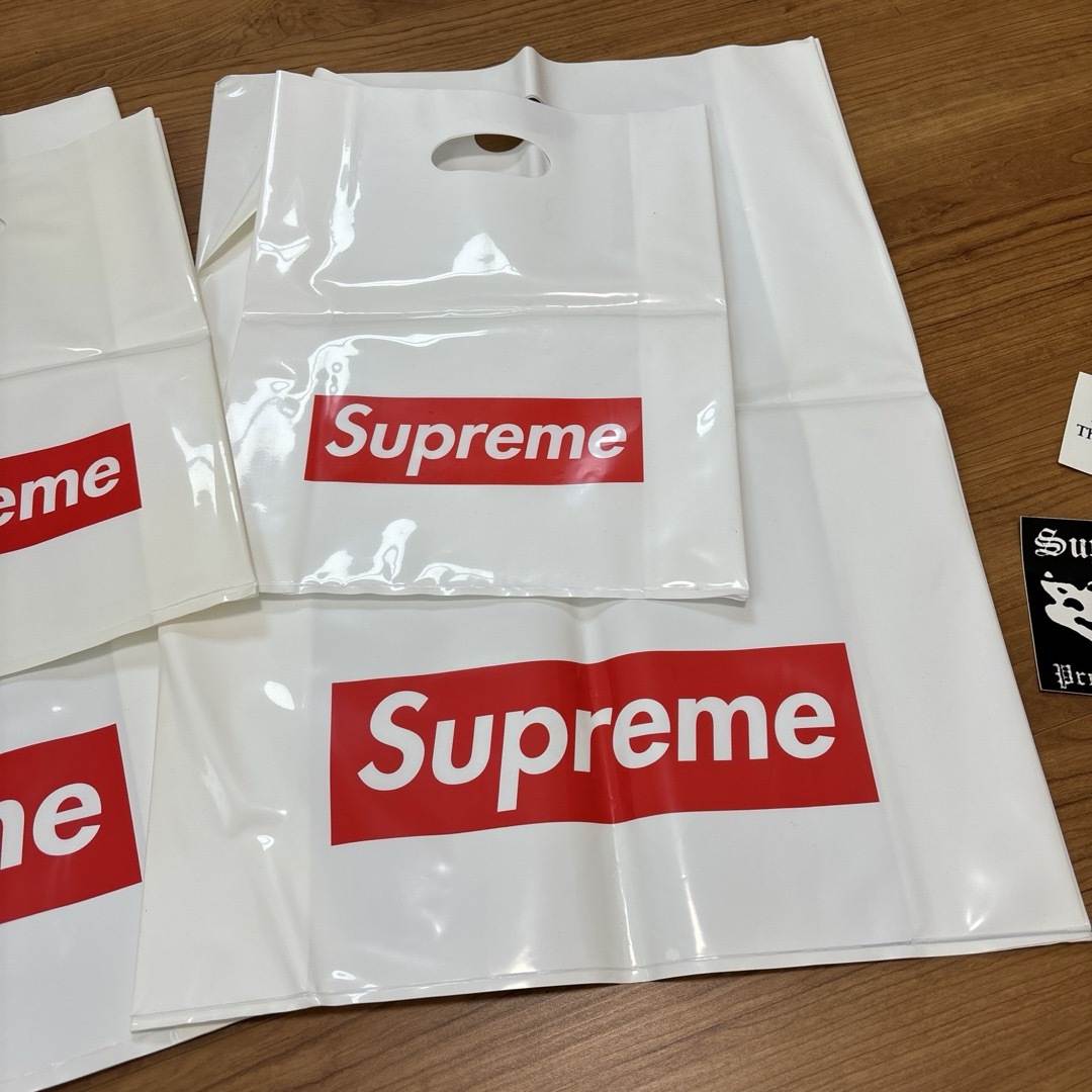 Supreme(シュプリーム)のSupreme ステッカー　ショッパー　まとめ売り メンズのファッション小物(その他)の商品写真