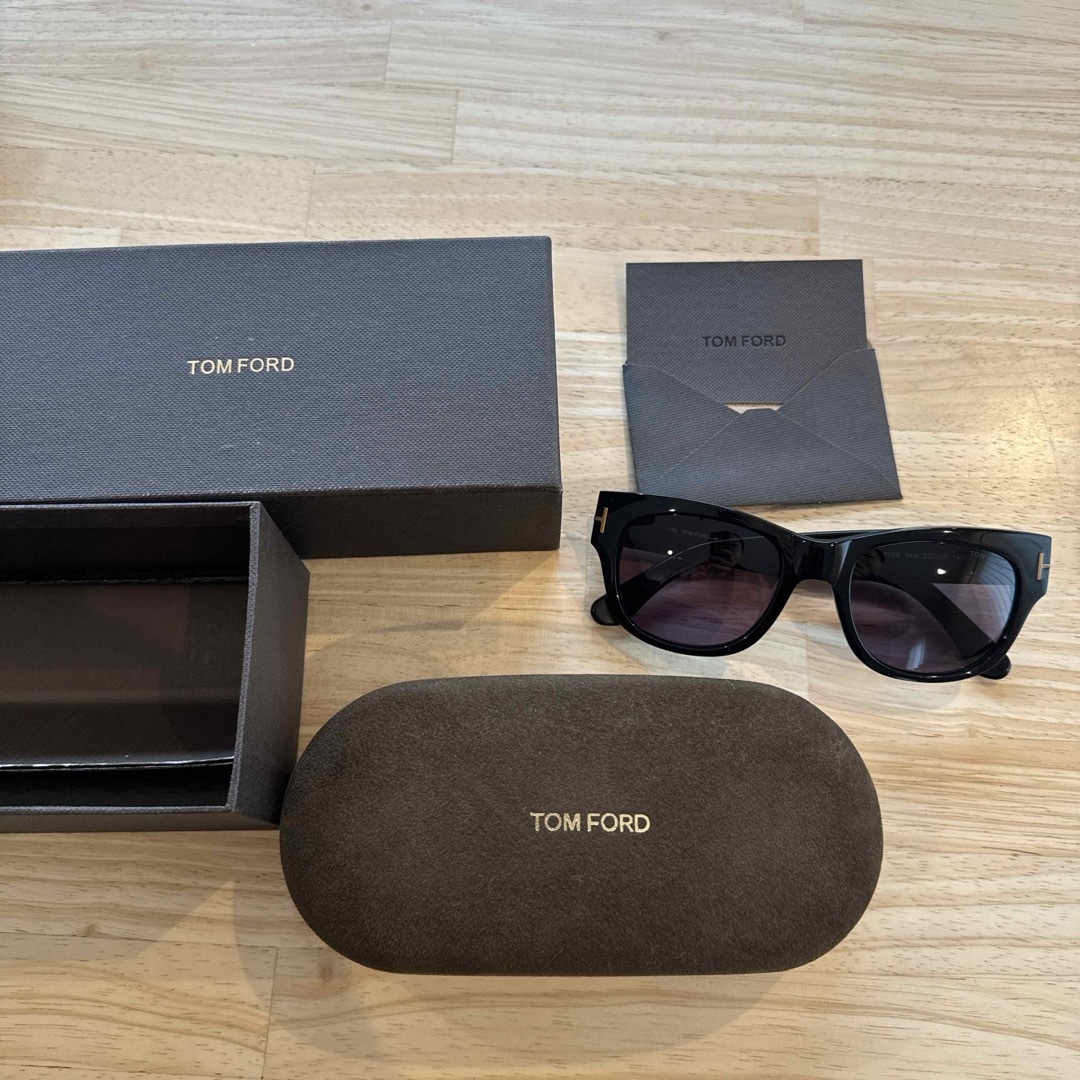 TOM FORD EYEWEAR(トムフォードアイウェア)のトムフォード　サングラス　TOMFORD レディースのファッション小物(サングラス/メガネ)の商品写真