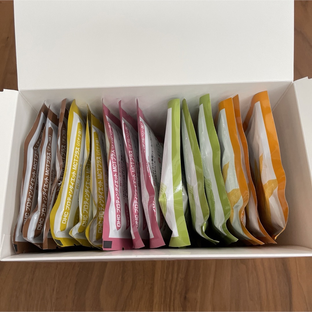 DHCプロテインダイエット　5味×3袋 コスメ/美容のダイエット(ダイエット食品)の商品写真