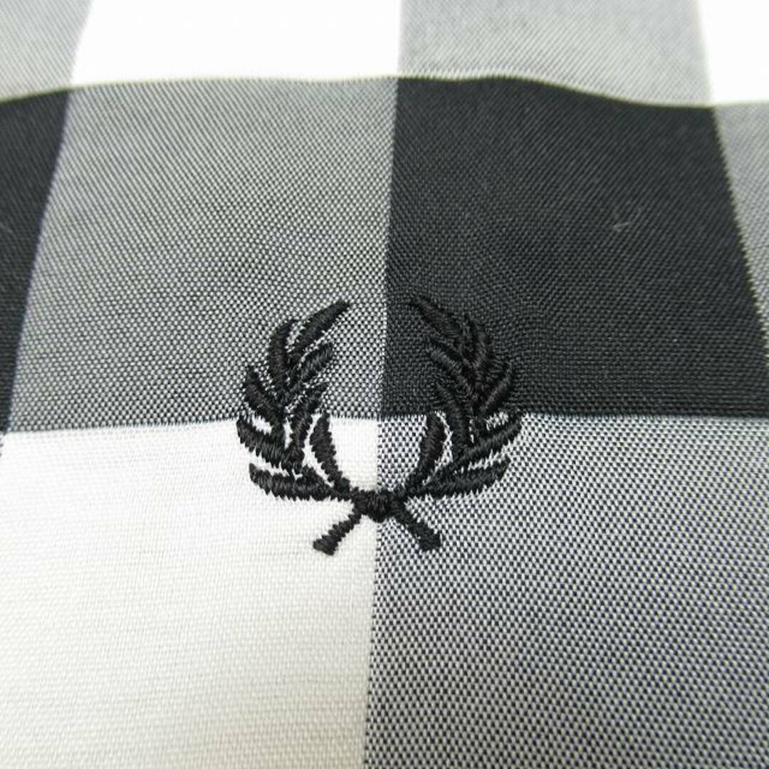 FRED PERRY(フレッドペリー)の美品 フレッドペリー ブロックチェック ブルゾン ジップアップ ロゴワンポイント レディースのジャケット/アウター(ブルゾン)の商品写真