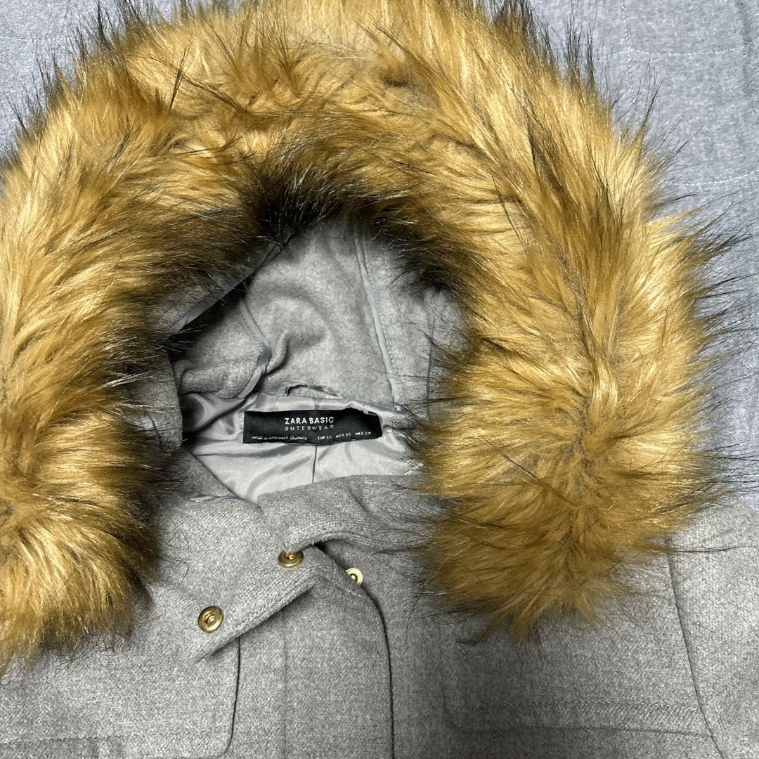 ZARA(ザラ)のZARA グレー　コート　XS  レディースのジャケット/アウター(ブルゾン)の商品写真