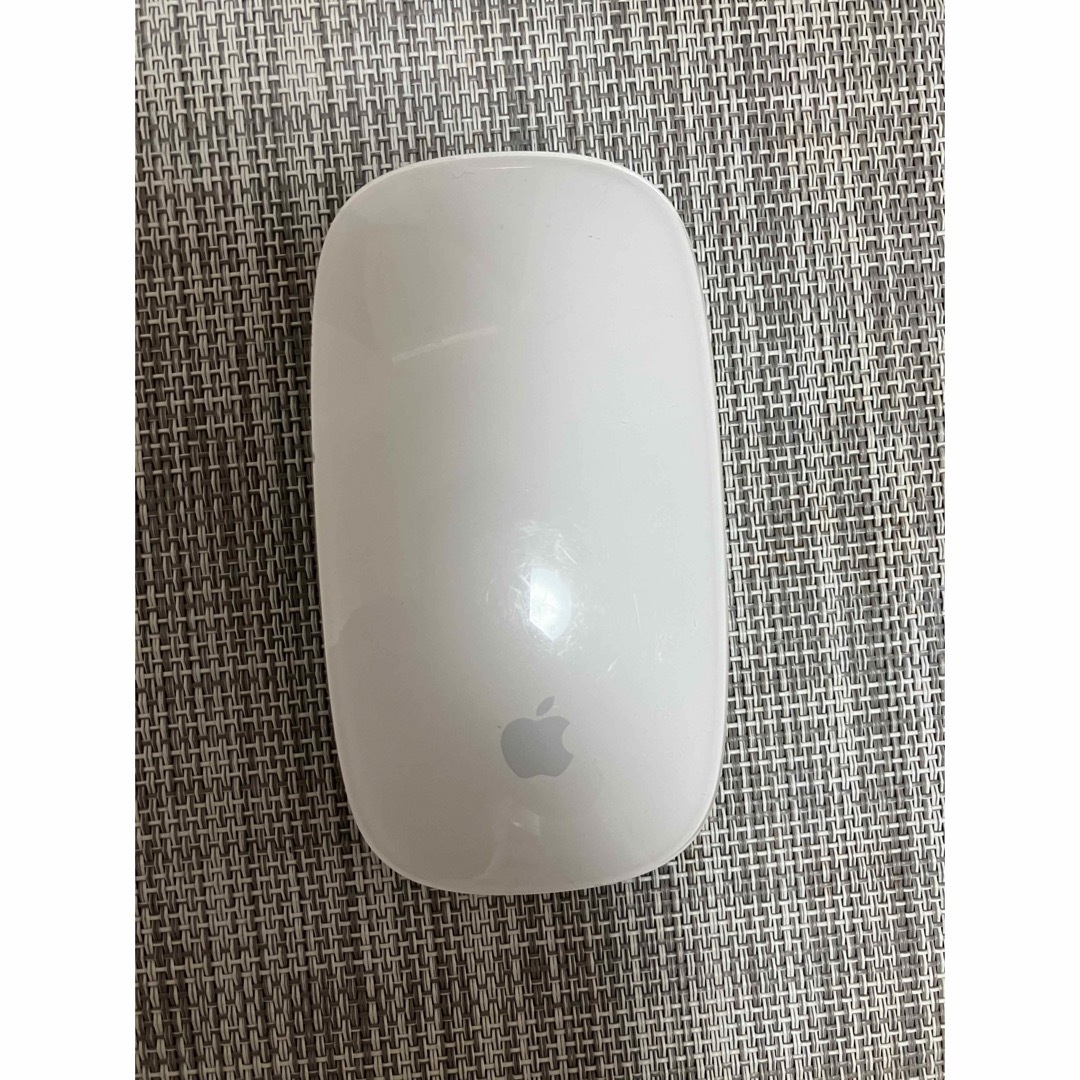 Apple Magic Mouse スマホ/家電/カメラのPC/タブレット(PC周辺機器)の商品写真