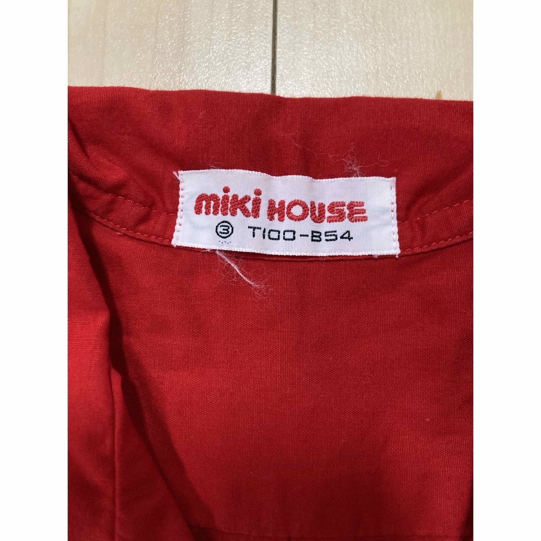 mikihouse 赤　ロゴ　半袖シャツ　100 キッズ/ベビー/マタニティのキッズ服男の子用(90cm~)(Tシャツ/カットソー)の商品写真