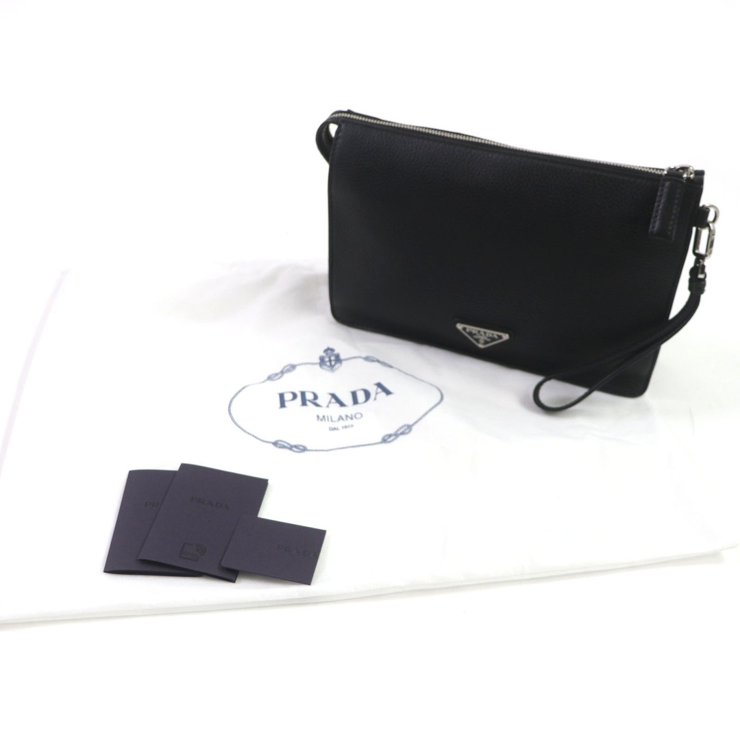 PRADA(プラダ)の美品 PRADA プラダ 2VF006 ヴィッテロ トライアングルロゴ ストラップ付き クラッチバッグ セカンドバッグ ブラック シルバー金具 保存袋付き メンズ メンズのバッグ(セカンドバッグ/クラッチバッグ)の商品写真