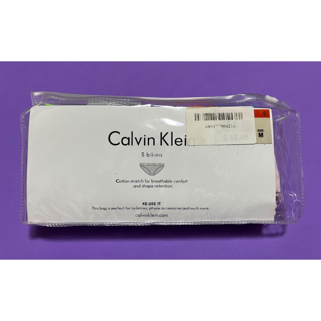 Calvin Klein(カルバンクライン)の最後！新品激安　CalvinKlein カルバンクライン　ショーツセット　5枚M レディースの下着/アンダーウェア(ショーツ)の商品写真