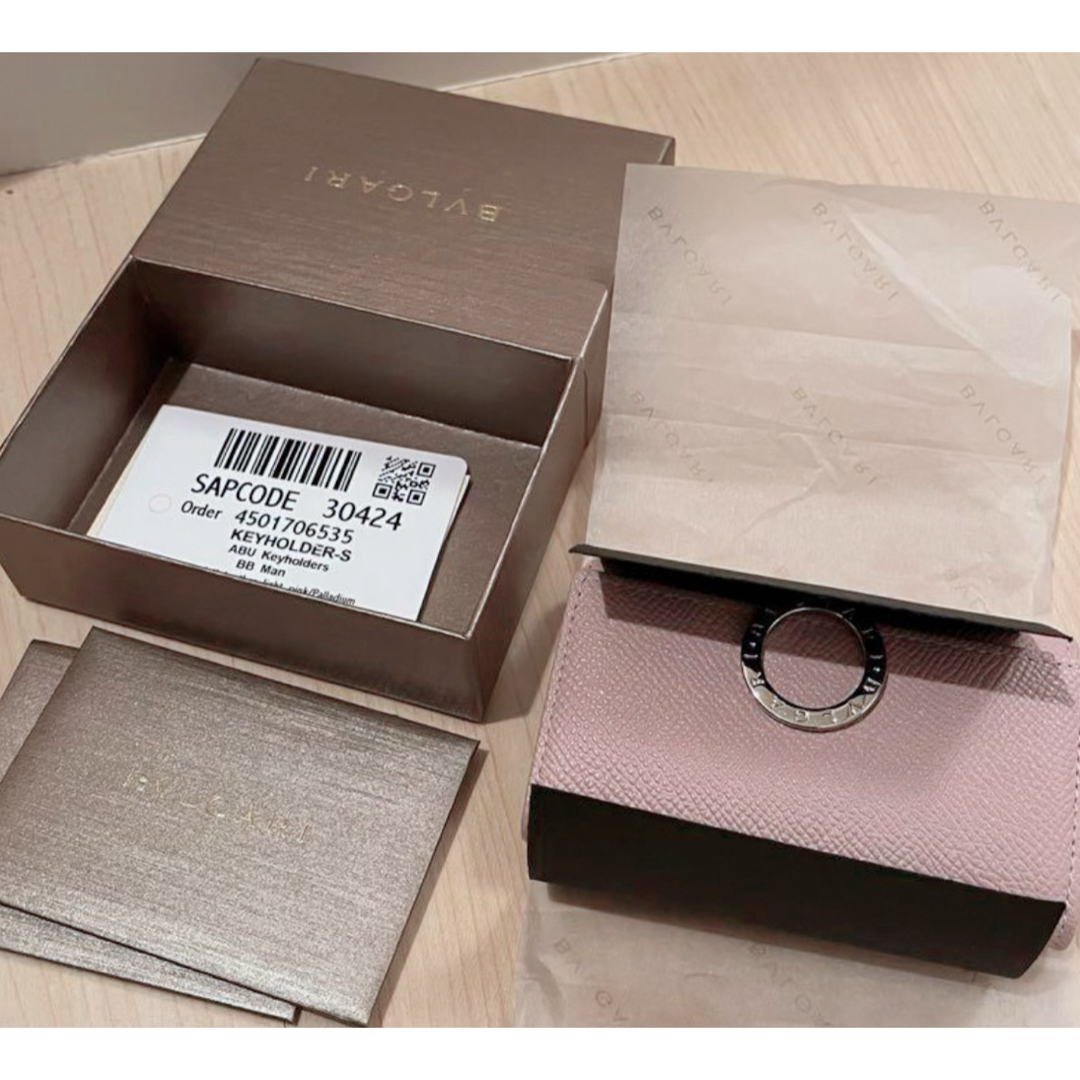 BVLGARI(ブルガリ)の新品・未使用　 BVLGARI ブルガリ  6連キーケース  箱付き　ピンク系 レディースのファッション小物(キーケース)の商品写真