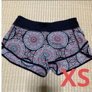 Cotton On Body トレーニングウェア　XS 短パン　ショートパンツ(ヨガ)