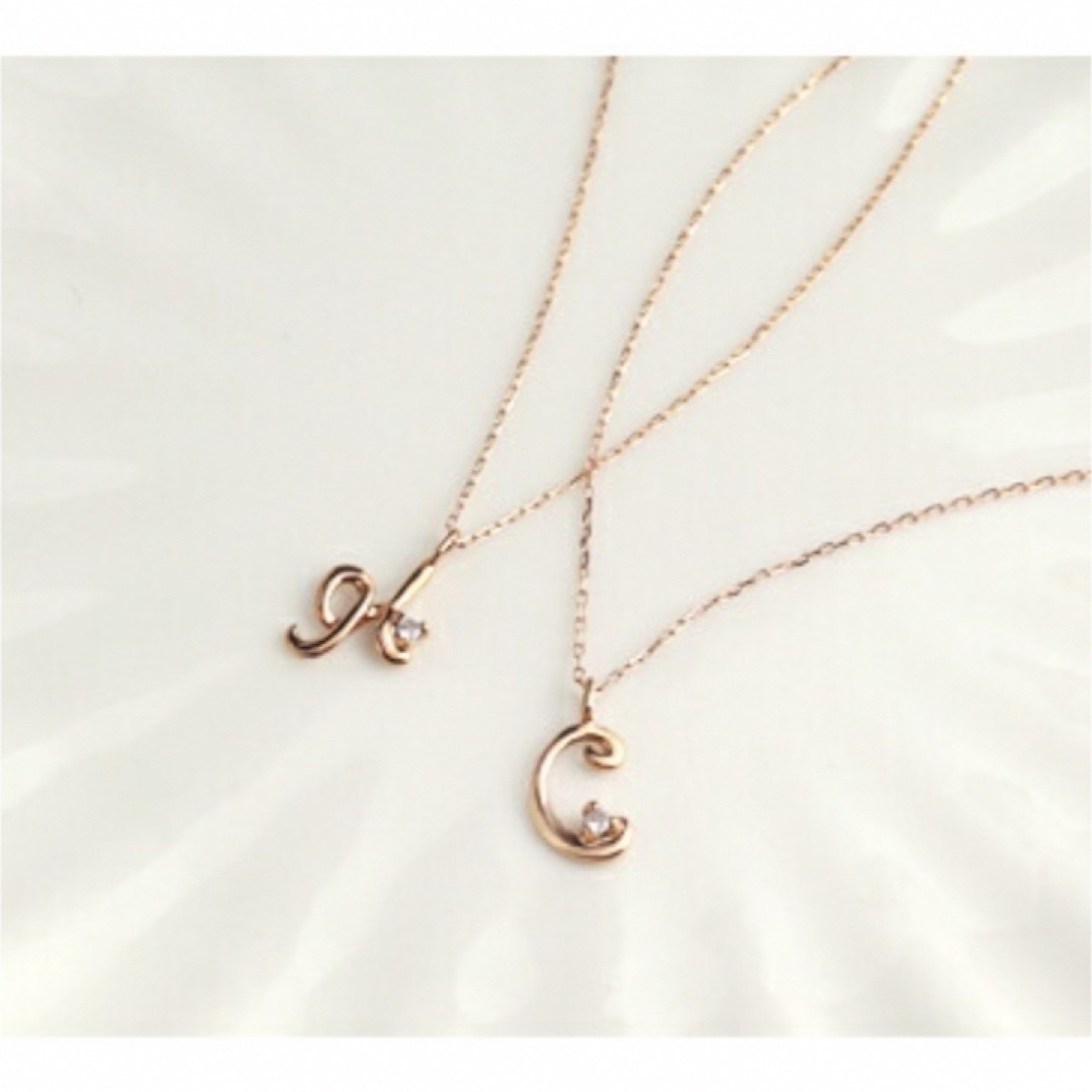 L&CO.(エルアンドコー)のミーリュックス　me.luxe K10 ダイヤモンド　イニシャル　C ネックレス レディースのアクセサリー(ネックレス)の商品写真