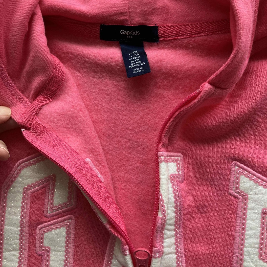 GAP Kids(ギャップキッズ)のGAP パーカー　160 キッズ/ベビー/マタニティのキッズ服女の子用(90cm~)(ジャケット/上着)の商品写真