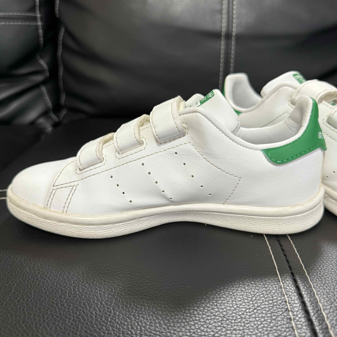 STANSMITH（adidas）(スタンスミス)のadidas キッズ スタンスミス 19cm キッズ/ベビー/マタニティのキッズ靴/シューズ(15cm~)(スニーカー)の商品写真