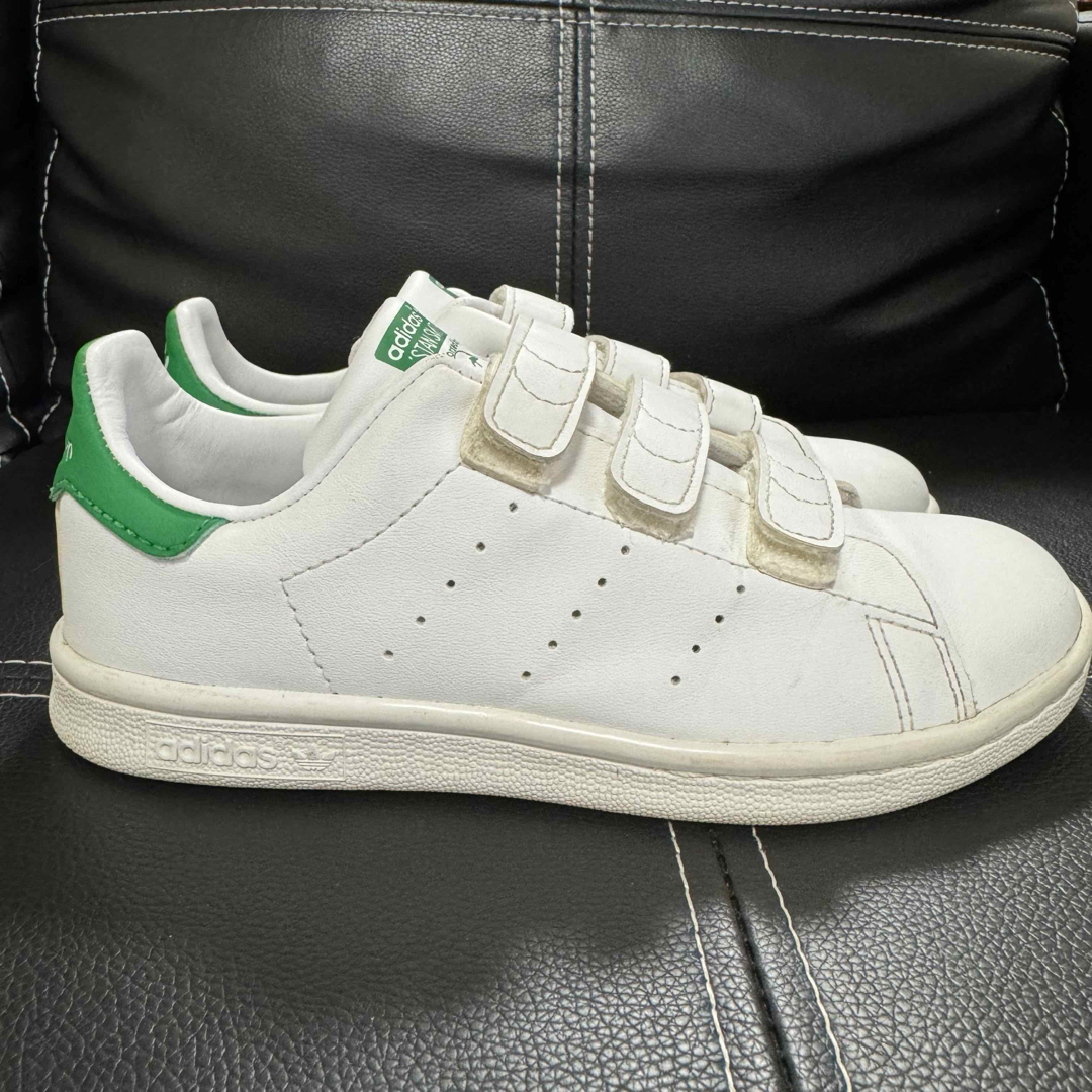 STANSMITH（adidas）(スタンスミス)のadidas キッズ スタンスミス 19cm キッズ/ベビー/マタニティのキッズ靴/シューズ(15cm~)(スニーカー)の商品写真