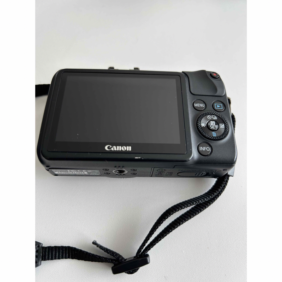 Canon ミラーレス一眼カメラ EOS M ダブルレンズキット Canon ミラーレス一眼カメラ EOS M ダブルレンズキット