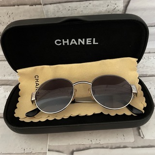 シャネル(CHANEL)のCHANEL サングラス 丸眼鏡 06933 45002 ケース付き (サングラス/メガネ)