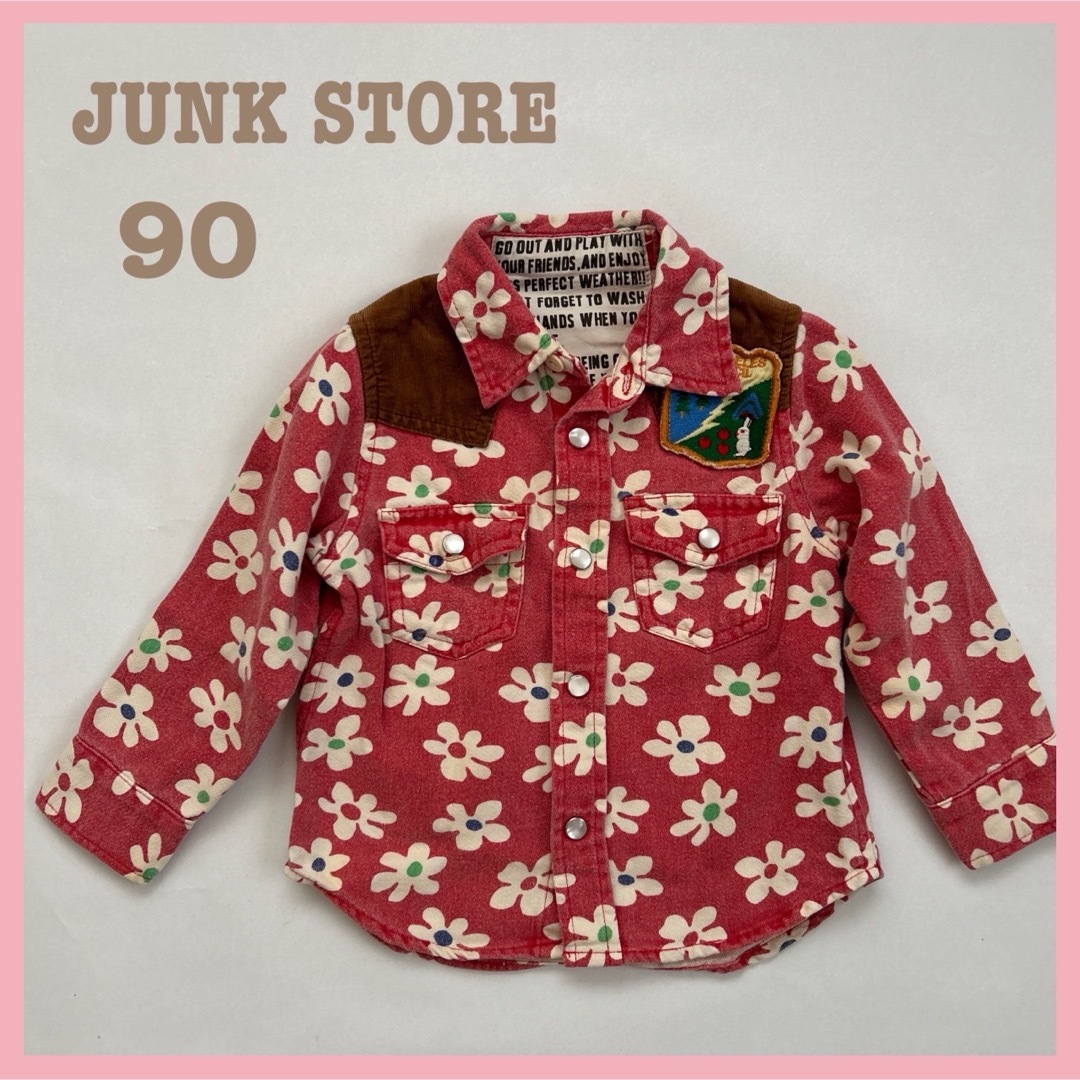 JUNK STORE(ジャンクストアー)のJUNKSTORE  ブラウス　シャツ　90  赤　ウエスタン　花柄　ワッペン キッズ/ベビー/マタニティのキッズ服男の子用(90cm~)(ブラウス)の商品写真