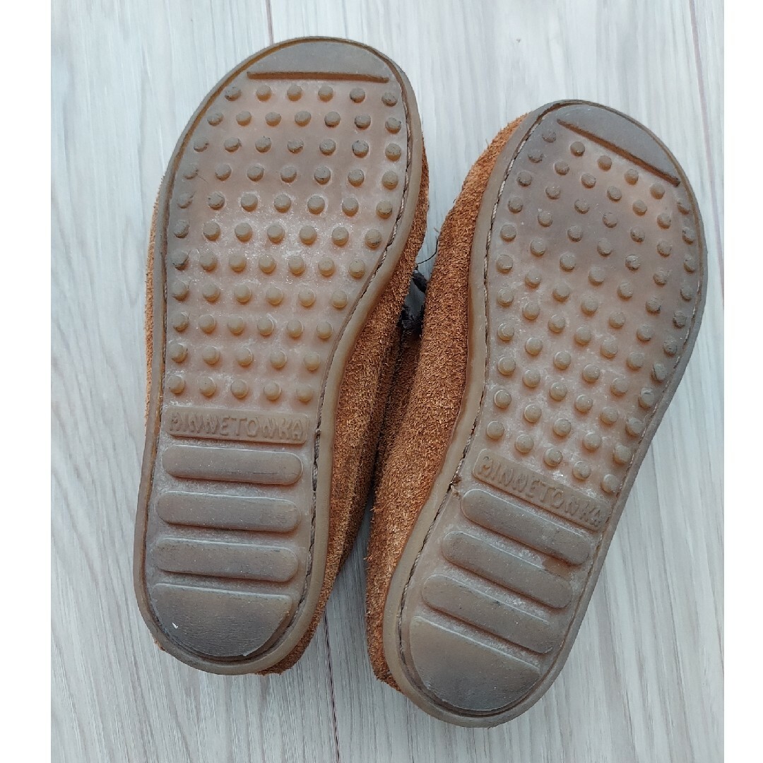 Minnetonka(ミネトンカ)のミネトンカ キッズ/ベビー/マタニティのキッズ靴/シューズ(15cm~)(ローファー)の商品写真