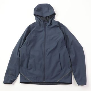 アークテリクス(ARC'TERYX)の美品 ARC'TERYX アークテリクス 28585 GORE-TEX ゴアテックス ロゴ入り ZIP UP フーディ マウンテンパーカー ネイビー XS 正規品 メンズ(マウンテンパーカー)