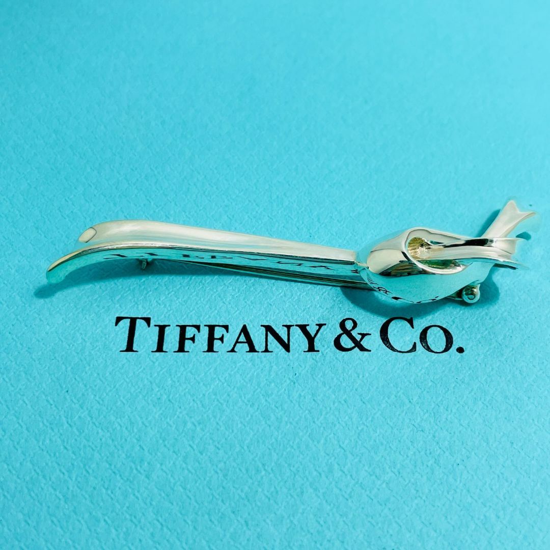 Tiffany & Co.(ティファニー)のヴィンテージ ティファニー リボン ブローチ シルバー 訳アリ★705 レディースのアクセサリー(ブローチ/コサージュ)の商品写真