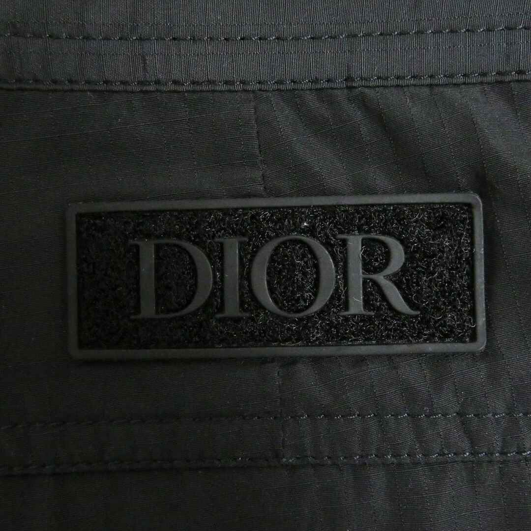 DIOR HOMME(ディオールオム)の美品□2022年製 DIOR/ディオール オム 293C179A4717 ロゴバックル バミューダパンツ/ショートパンツ ブラック 48 伊製 正規品 メンズ メンズのパンツ(ショートパンツ)の商品写真