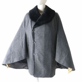 JUNYA WATANABE COMME des GARCONS - 極美★正規品 ジュンヤワタナべ×コムデギャルソン 襟元フェイクファー付 ポンチョ／ケープ／アウター グレー×ブラック S 日本製