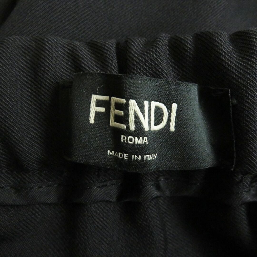 FENDI(フェンディ)の極美品□2019年製 FENDI/フェンディ FB0479 FFロゴ ズッカ エンブロイダリー イージーパンツ/ジョガーパンツ ブラック 48 伊製 正規品 メンズのパンツ(その他)の商品写真