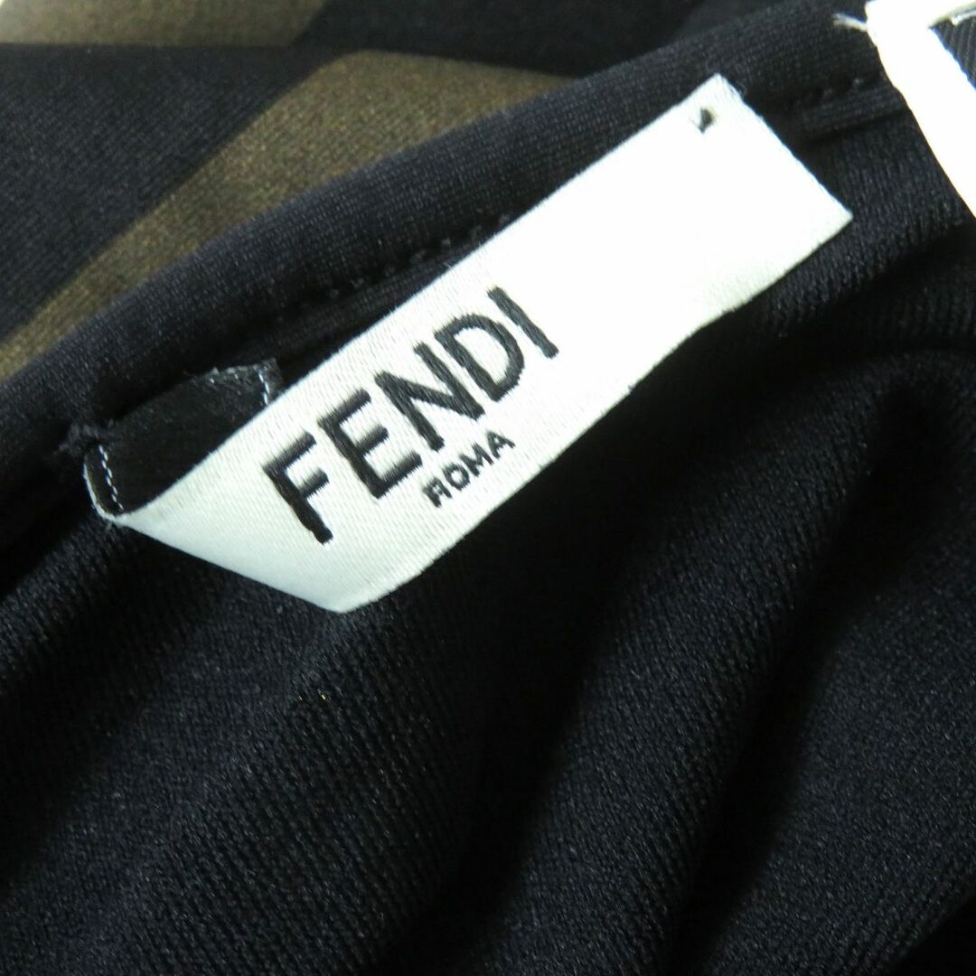 FENDI(フェンディ)の未使用品△FENDI フェンディ 2019年 FXB959 AD0D ズッカ柄×ストライプ柄 ワンピース 水着／スイムウェア レディース ブラック×カーキ 40 レディースの水着/浴衣(水着)の商品写真