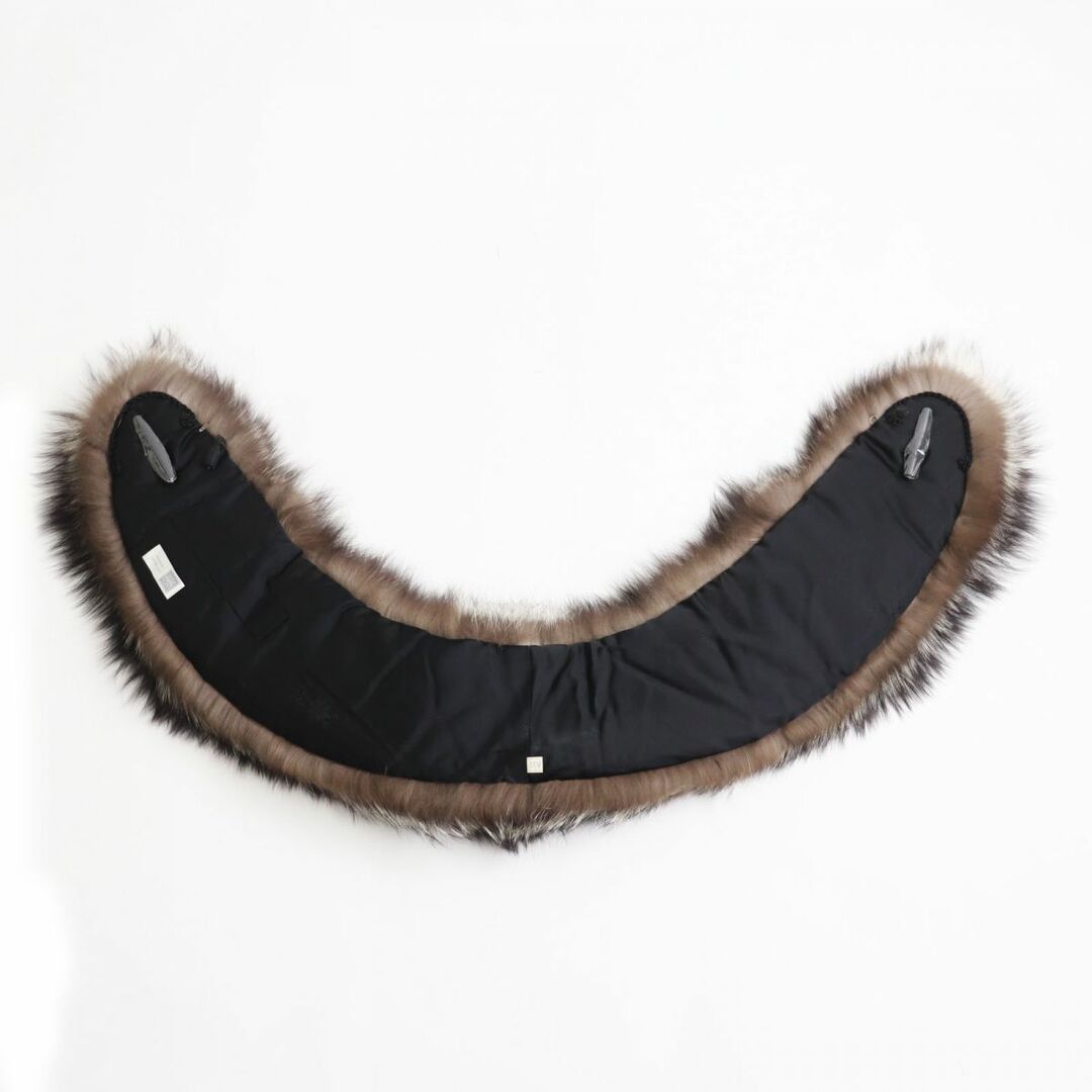 未使用品○SAGA FOX サガフォックス 裏地花柄刺繍入り 本毛皮 未使用品○SAGA FOX サガフォックス 裏地花柄刺繍入り 本毛皮