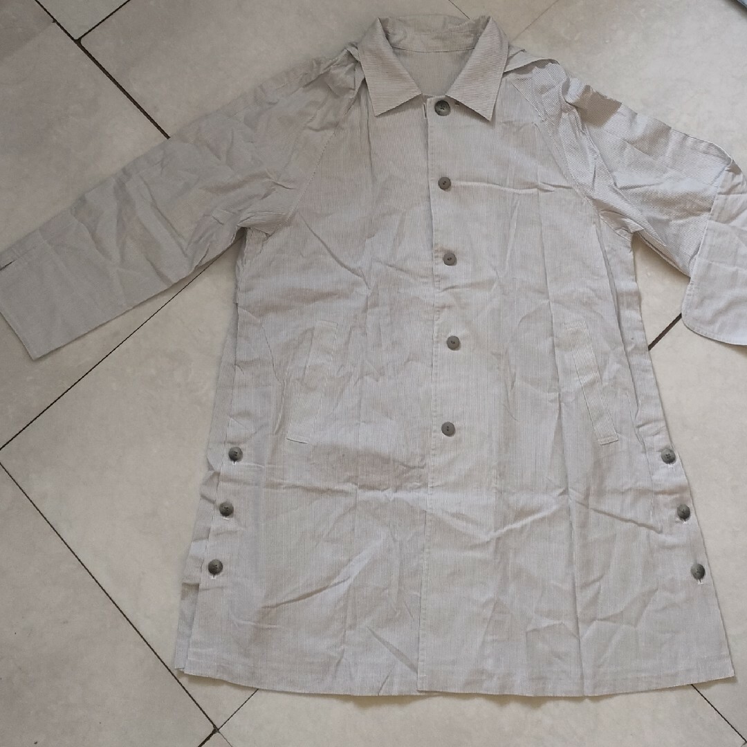 フード付き　スプリングコート　ストライプ レディースのジャケット/アウター(スプリングコート)の商品写真
