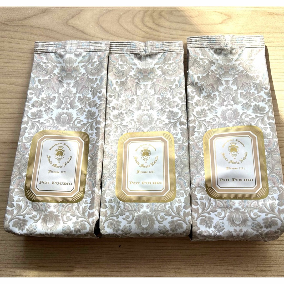 Santa Maria Novella(サンタマリアノヴェッラ)のサンタマリアノヴェッラ ポプリ 詰め替え用　100g セット コスメ/美容のリラクゼーション(お香/香炉)の商品写真