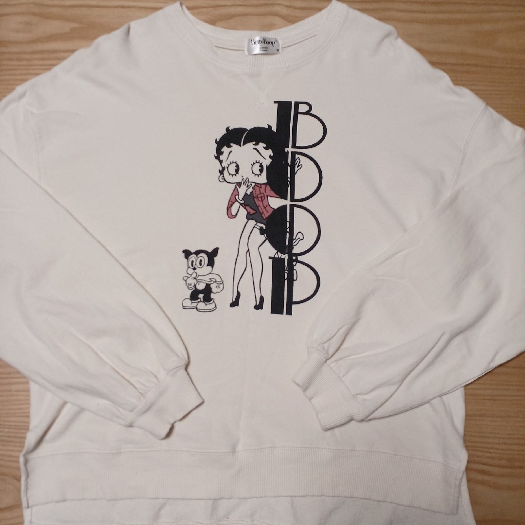 Betty Boop(ベティブープ)の【即日発送】美品。BETTY BOOP プリント長袖カットソー 男女兼用 メンズのトップス(Tシャツ/カットソー(七分/長袖))の商品写真