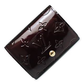 ルイヴィトン(LOUIS VUITTON)のルイ ヴィトン アンヴェロップ カルト ドゥ ヴィジット カードケース 名刺入れ 定期入れ パスケース パテント エナメル ヴェルニ レザー アマラント ゴールド金具 M91409 箱付 LOUIS VUITTON（未使用　展示品）(パスケース/IDカードホルダー)