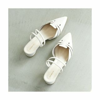 【ホワイト】【2WAYデザイン】マルチストラップパンプス(サンダル)