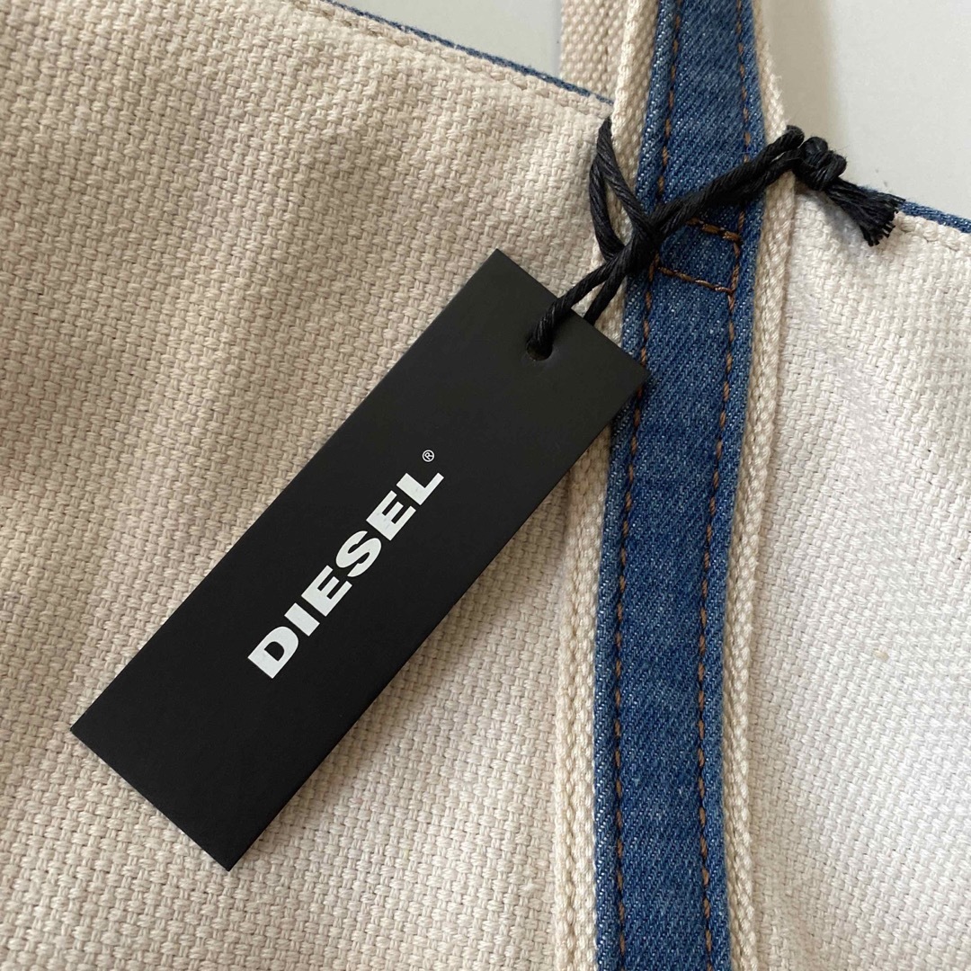 DIESEL(ディーゼル)のディーゼル ロゴプリント トートバッグ キャンバス デニム ウィメンズ 肩掛け メンズのバッグ(トートバッグ)の商品写真