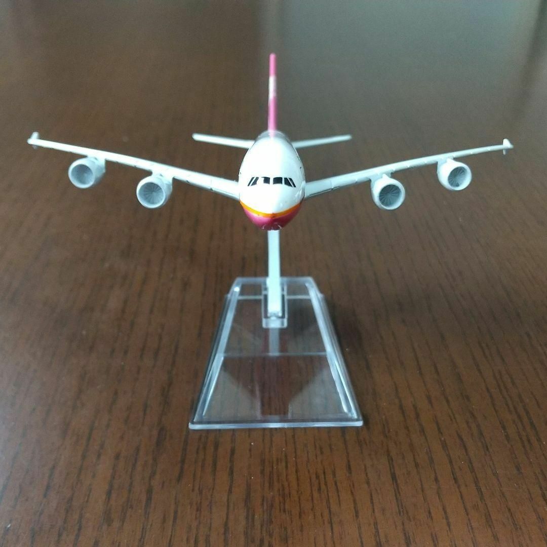 【ピンク】キティ エバー航空 A380 飛行機模型 15cm エンタメ/ホビーのおもちゃ/ぬいぐるみ(模型/プラモデル)の商品写真