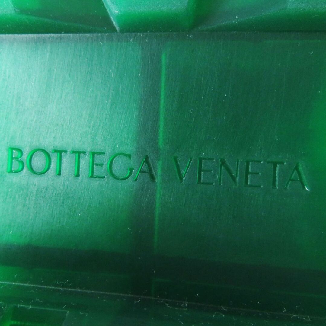 Bottega Veneta(ボッテガヴェネタ)の未使用品◎定価192500円 伊製  ボッテガヴェネタ レディース レザー サイドゴアブーツ タイヤ チェルシー ブーツ 黒×緑 39 箱・保管袋付き レディースの靴/シューズ(ブーツ)の商品写真