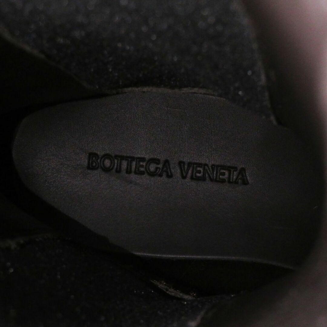 Bottega Veneta(ボッテガヴェネタ)の未使用品◎定価192500円 伊製  ボッテガヴェネタ レディース レザー サイドゴアブーツ タイヤ チェルシー ブーツ 黒×緑 39 箱・保管袋付き レディースの靴/シューズ(ブーツ)の商品写真